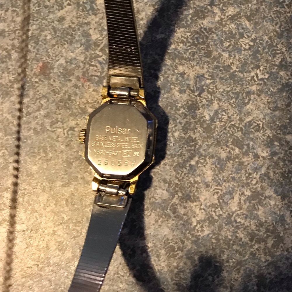 Pulsar Quartz Watch - Working Condition - Picture 5 of 7
